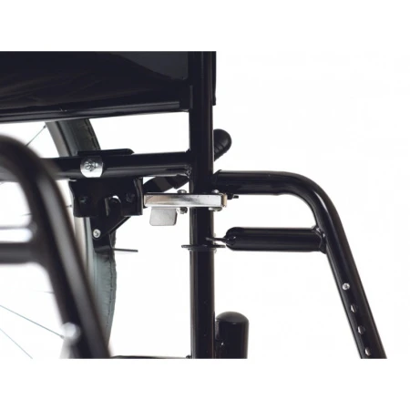 Инвалидное кресло-коляска Ortonica Base 200