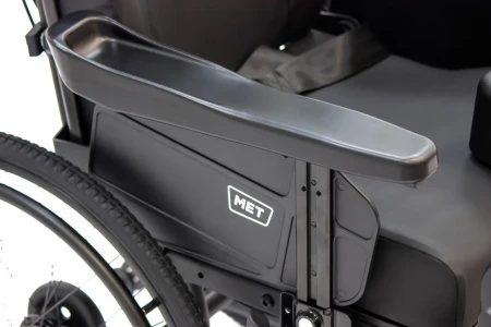 Механическое кресло-коляска MET ECLIPSE A