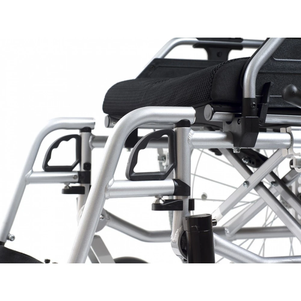 Инвалидное кресло со складной рамой Ortonica Recline 500
