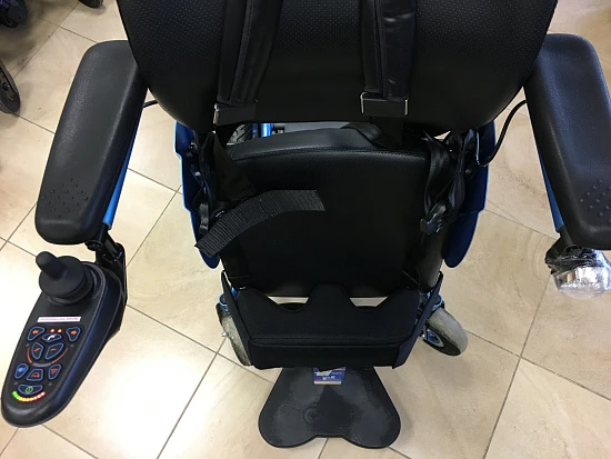 Кресло-коляска инвалидная электрическая Titan Deutschland LY-EB103-240 Angel