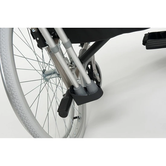 Кресло-коляска инвалидное механическое Vermeiren V200