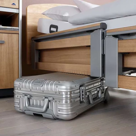 Кровать медицинская электрическая функциональная деревянная с матрасом Stiegelmeyer LIBRA