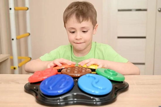 Полностью тактильный коммуникатор