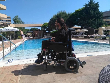 Подъёмное устройство для инвалидов на электроколяску