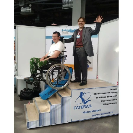 Гусеничный лестничный подъемник для инвалидной коляски Ideal