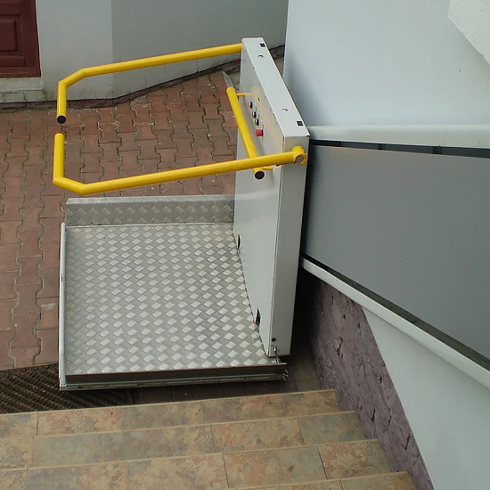 Наклонная подъемная платформа для инвалидов ИНВАЛИФТ