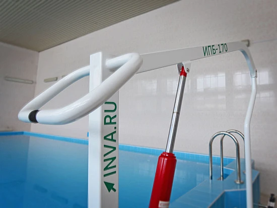 Подъемник для бассейна Енисей ИПБ-170Г (с гидравлическим приводом)