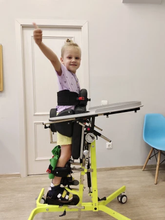 Вертикализатор с разведением ног RT RTX18