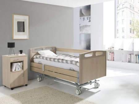 4-х секционная электрическая функциональная кровать Vermeiren Luna DELUX