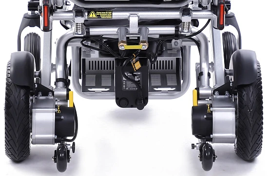 Складная кресло-коляска инвалидная электрическая Titan Tiny (LY-EB103-E920)