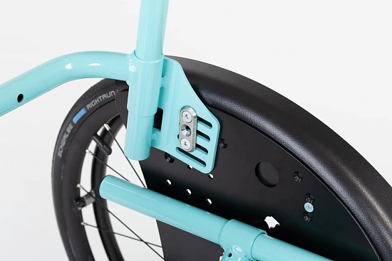 Инвалидное кресло-коляска активного типа для детей и подростков HOGGI CESA