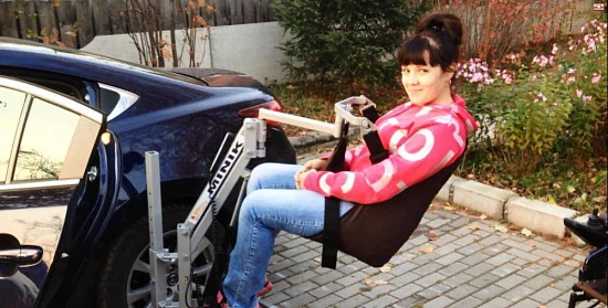 Подъёмник для инвалидов в автомобиль MINIK (Minik-Super)