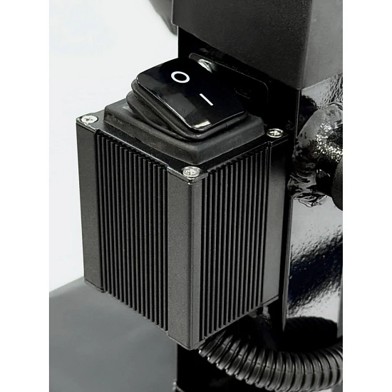 Кресло-коляска с электроприводом и лестничным подъемником MET LIFTER 2