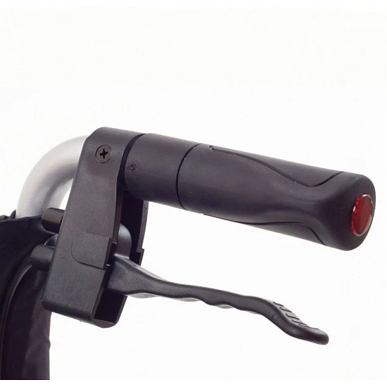 Инвалидное кресло-коляска Ortonica Escort 900